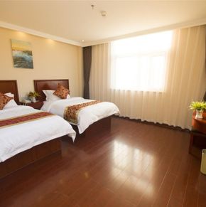 NearBy Hotel