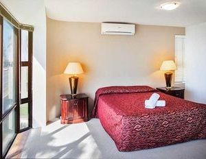 Alexandria Apartments Alexandra Headland Australia