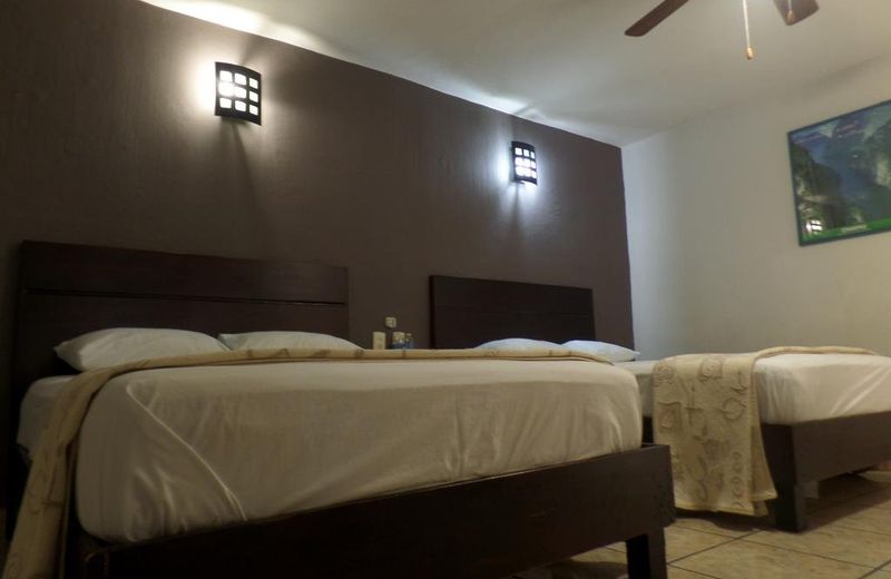 Uke Inn Hotel & Suites Xamaipak