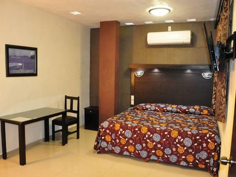 Hotel Photo 2