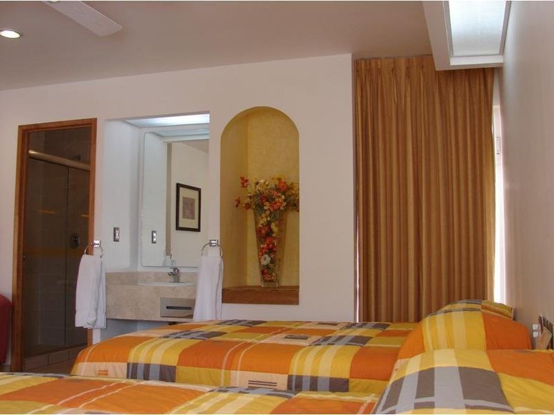 Hotel Photo 3