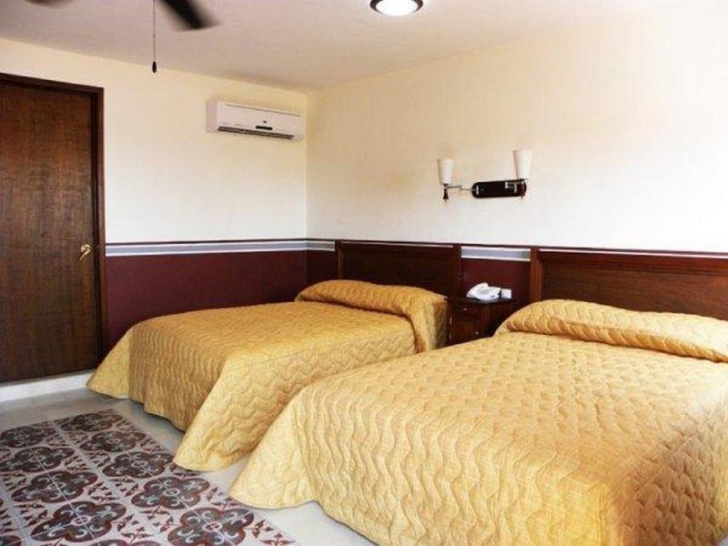 Hotel Photo 1