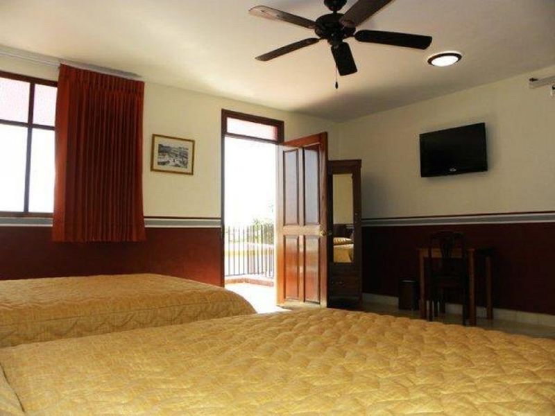 Hotel Photo 10