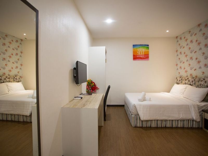 Hotel Photo 1