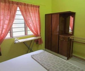 Ummi Homestay Pantai Tengah Malaysia