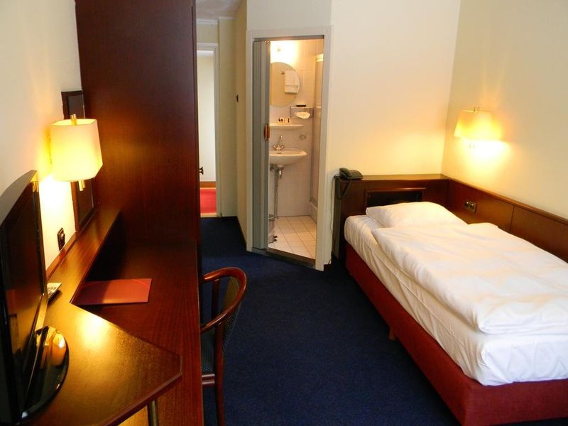 Hotel Photo 5
