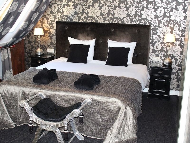 Hotel Photo 1