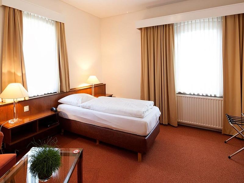 Hotel Photo 1