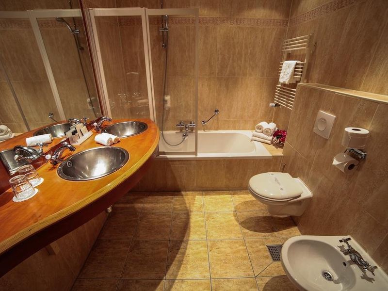Hotel Photo 11