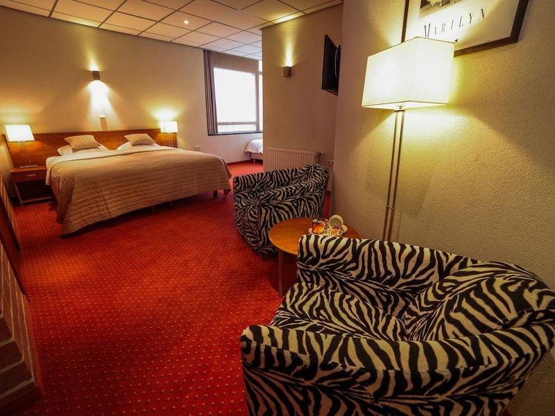 Hotel Photo 5