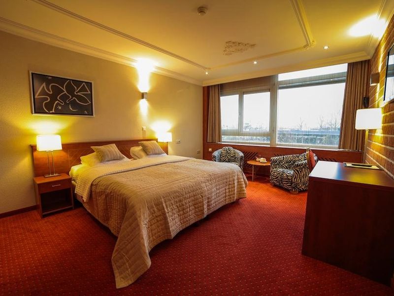 Hotel Photo 9