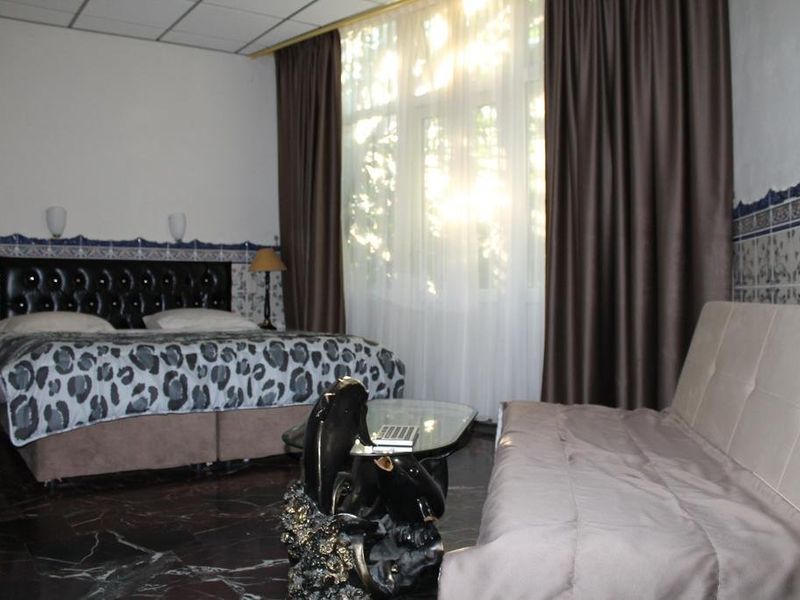 Hotel Photo 5