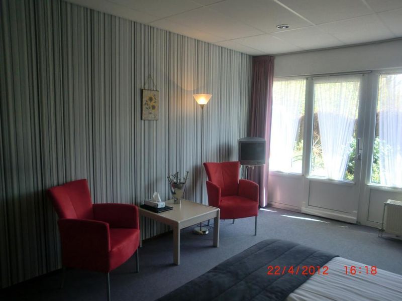 Hotel Photo 9
