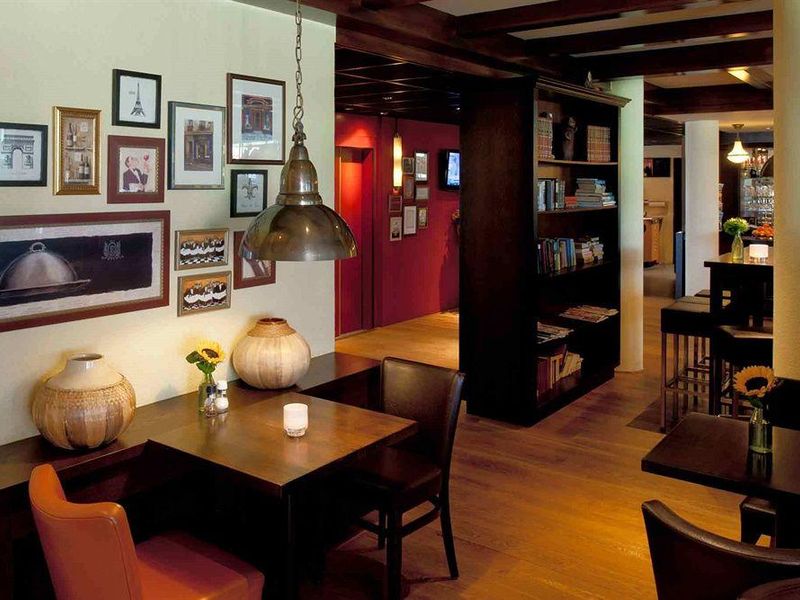 Hotel Photo 6