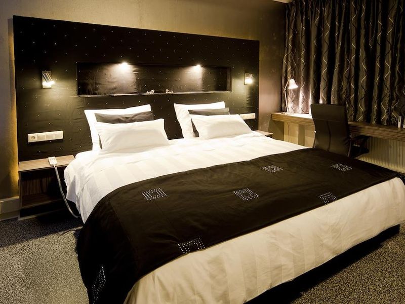 Hotel Photo 1