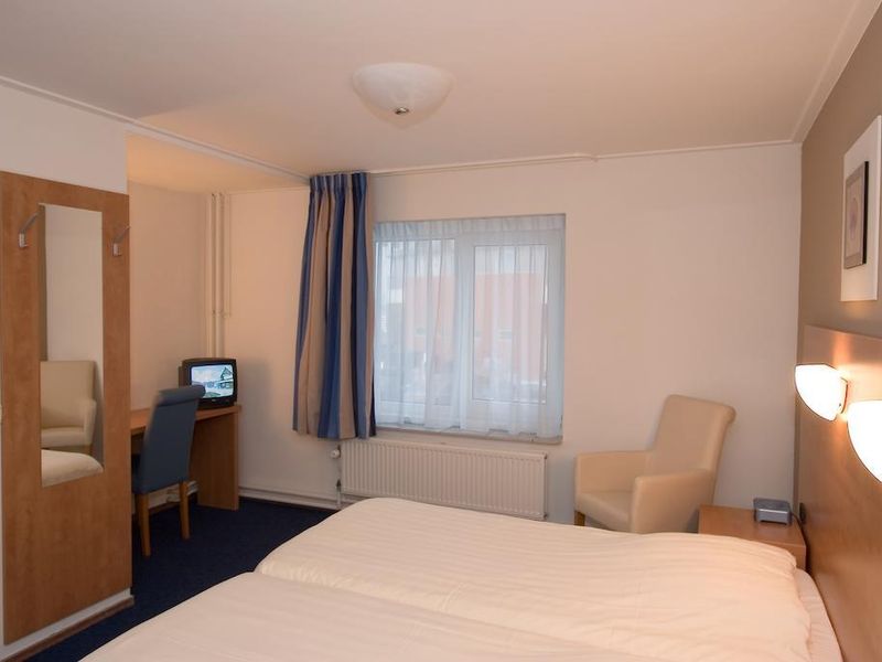 Hotel Photo 5