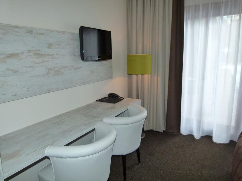 Hotel Photo 12