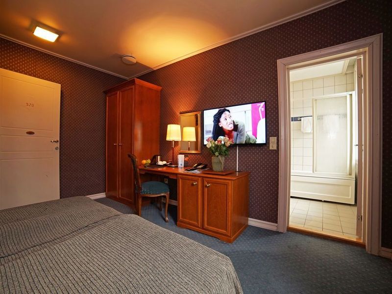 Hotel Photo 6