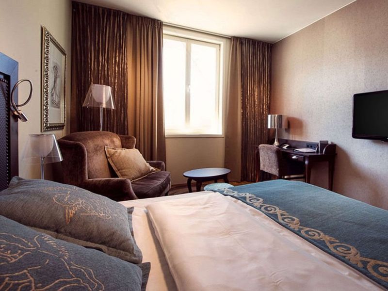 Hotel Photo 1
