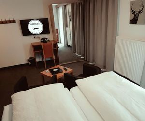 Hotel Pension Kirchplatz St. Anton Austria