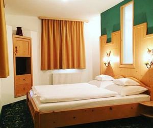 Hotel Garni Schindler St. Anton Austria