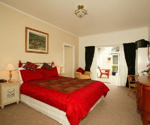 Cotswold Cottage Bed and Breakfast Thames New Zealand