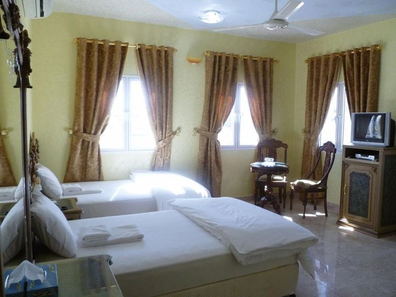 Hotel Photo 1