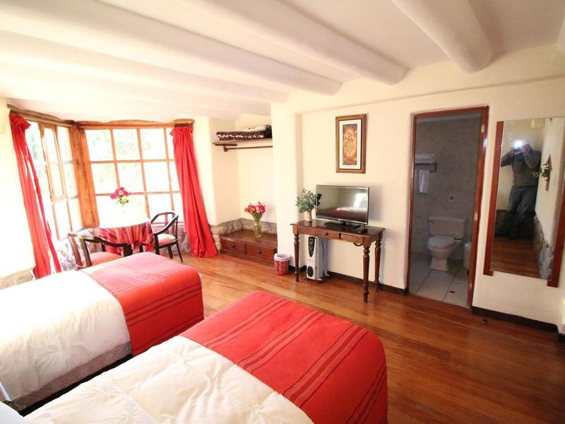 Hotel Photo 9