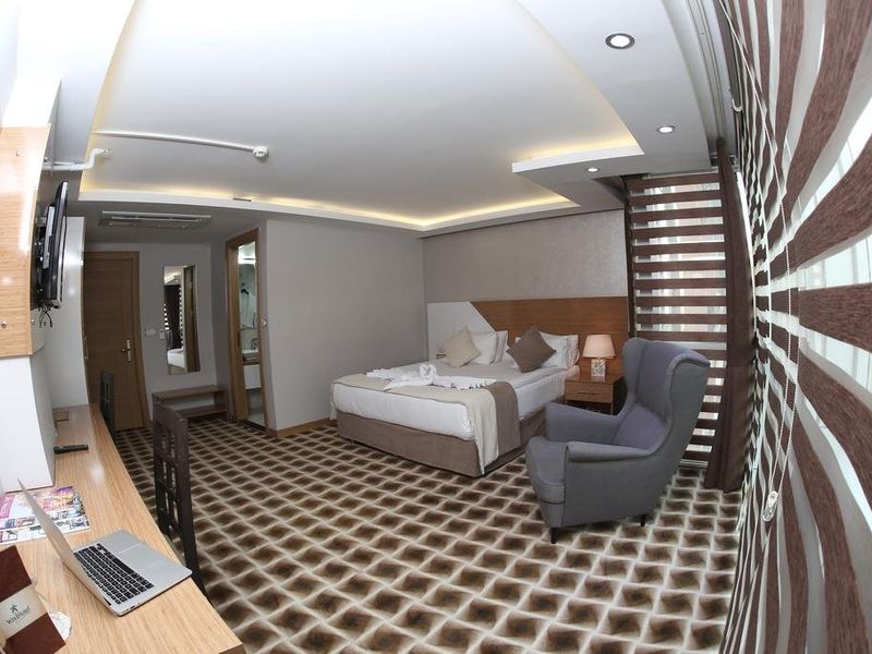 Hotel Photo 7