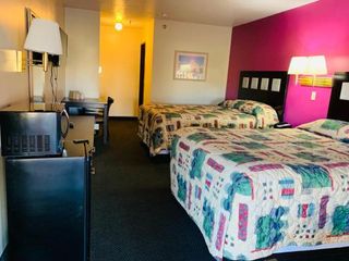 Фото отеля Luxury Inn