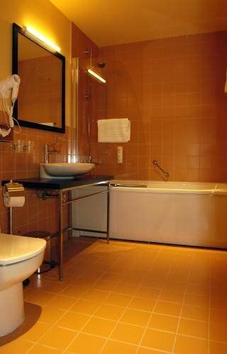 Hotel Photo 12