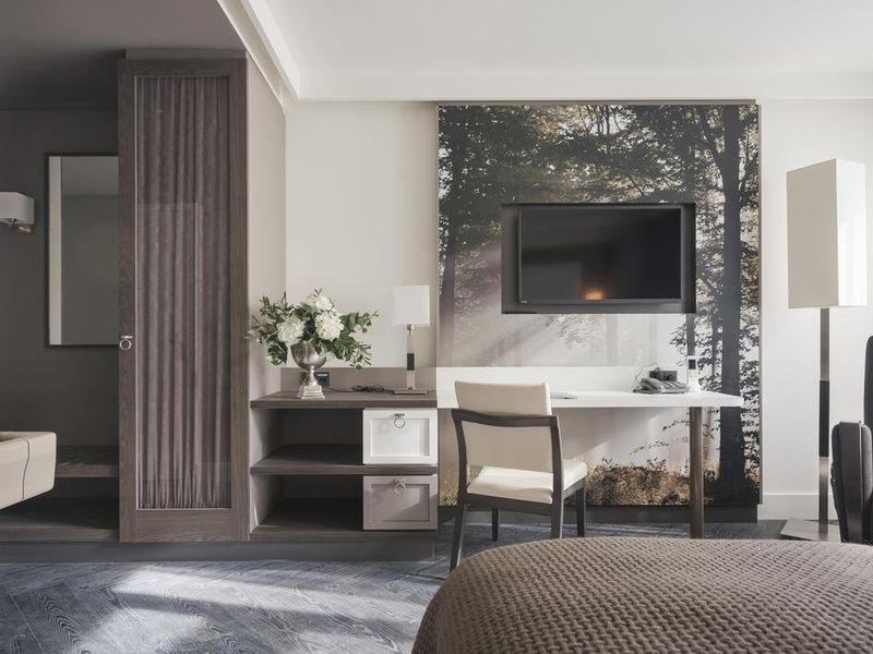 Hotel Photo 6