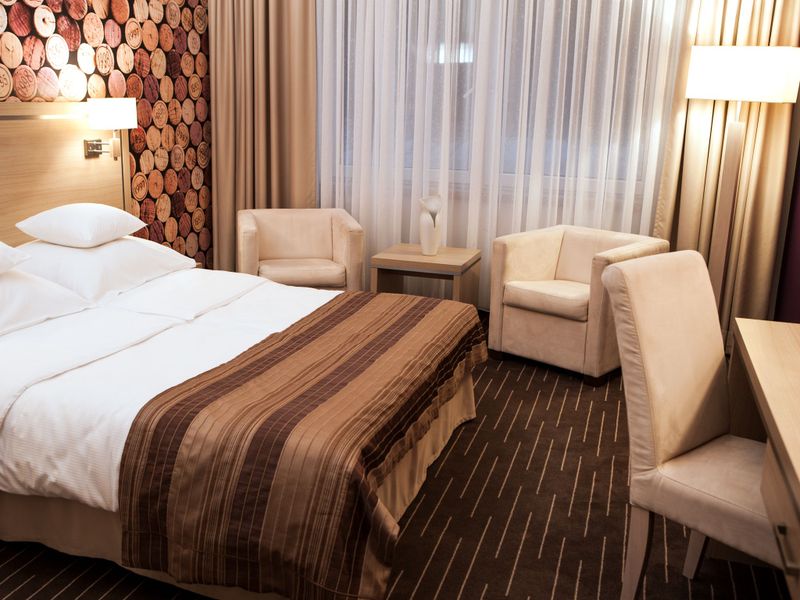 Hotel Photo 1