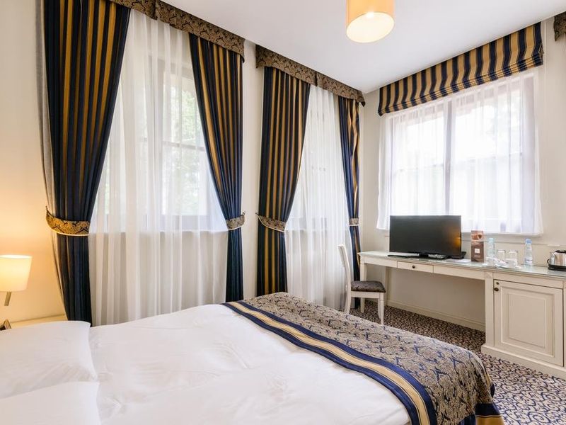 Hotel Photo 1