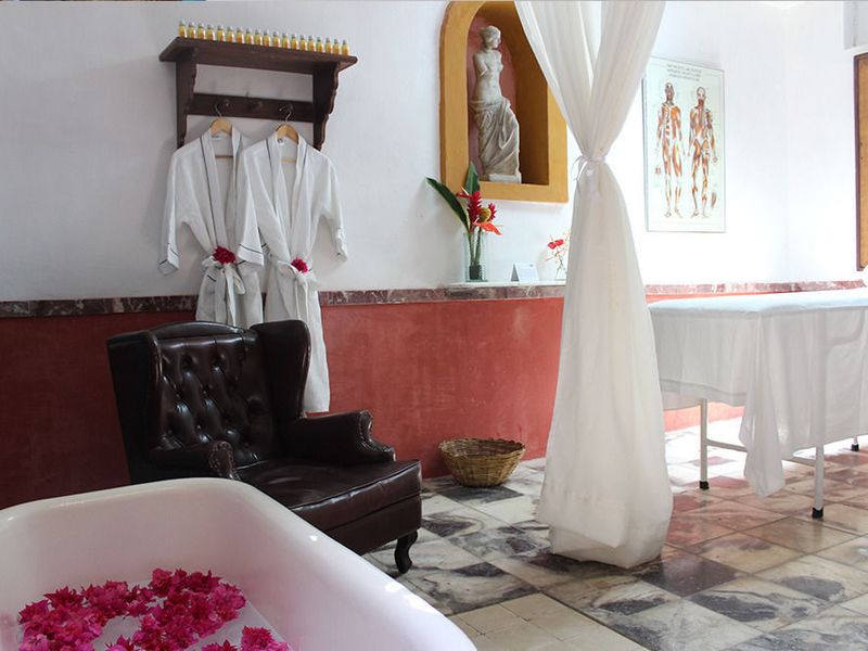 Hotel Photo 6