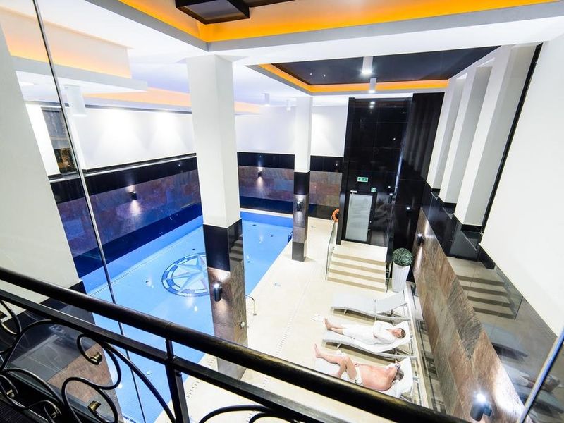 Hotel Photo 9