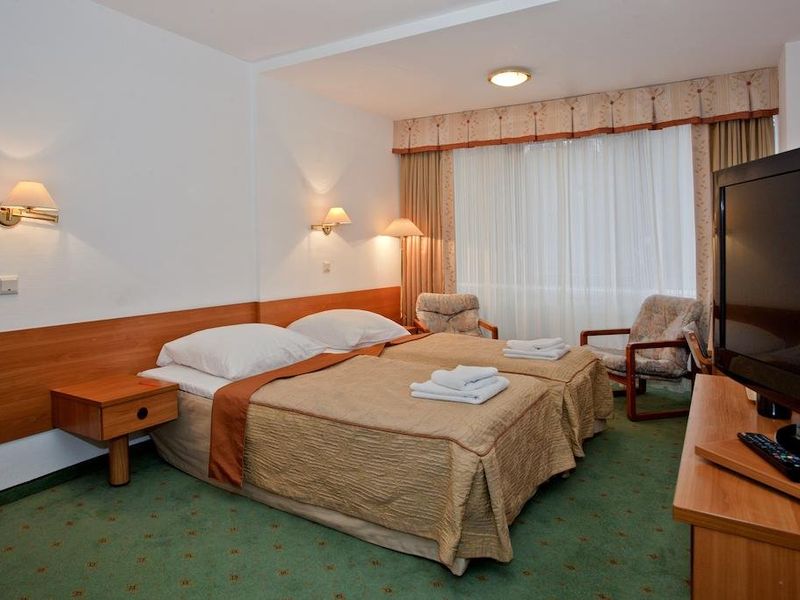 Hotel Photo 6