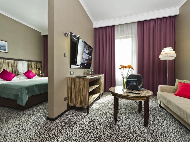 Hotel Photo 3