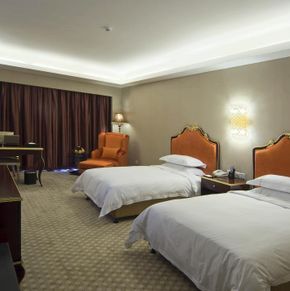 NearBy Hotel