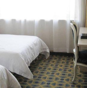 NearBy Hotel