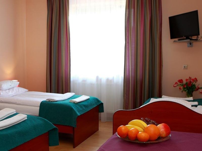 Hotel Photo 8