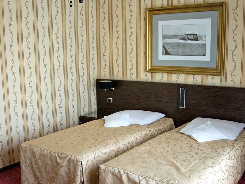 Hotel Photo 1