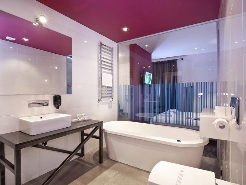 Hotel Photo 9