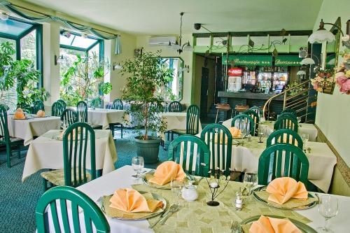 Hotel Photo 9