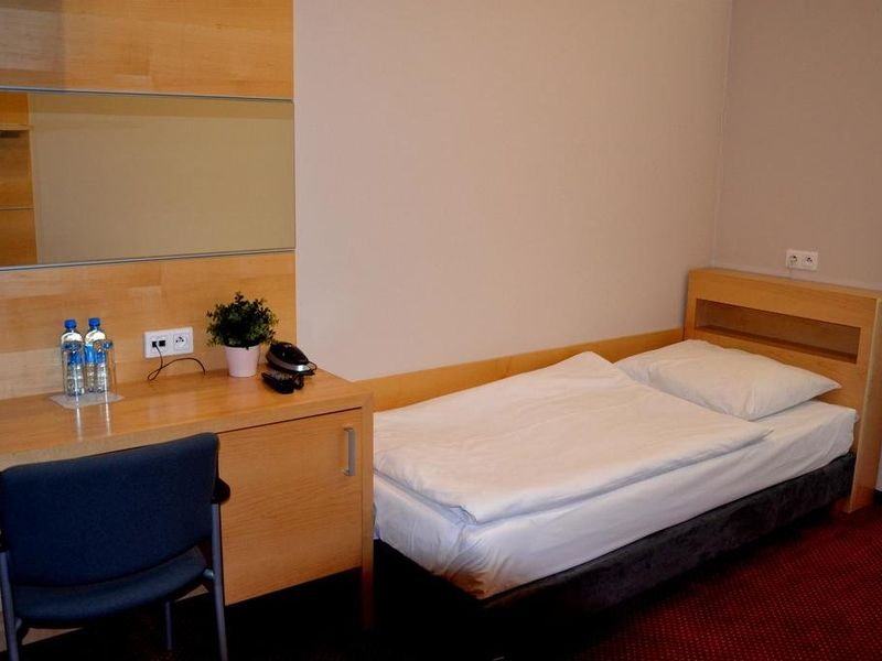 Hotel Photo 6
