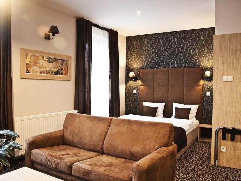 Hotel Photo 1