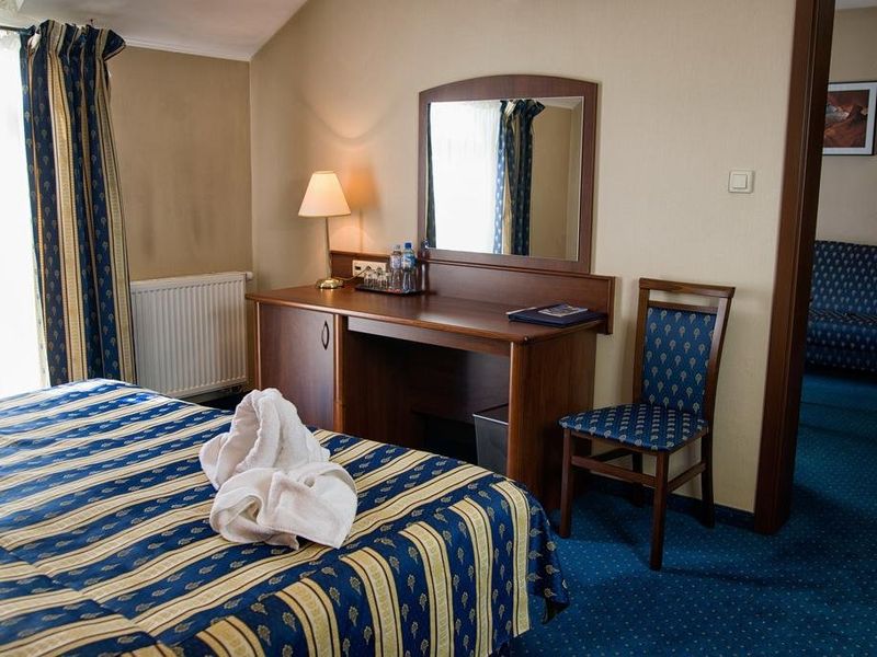 Hotel Photo 6