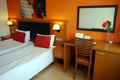 Hotel Photo 1