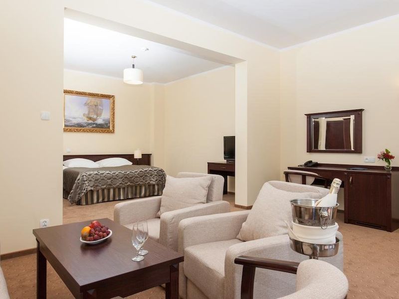 Hotel Photo 9