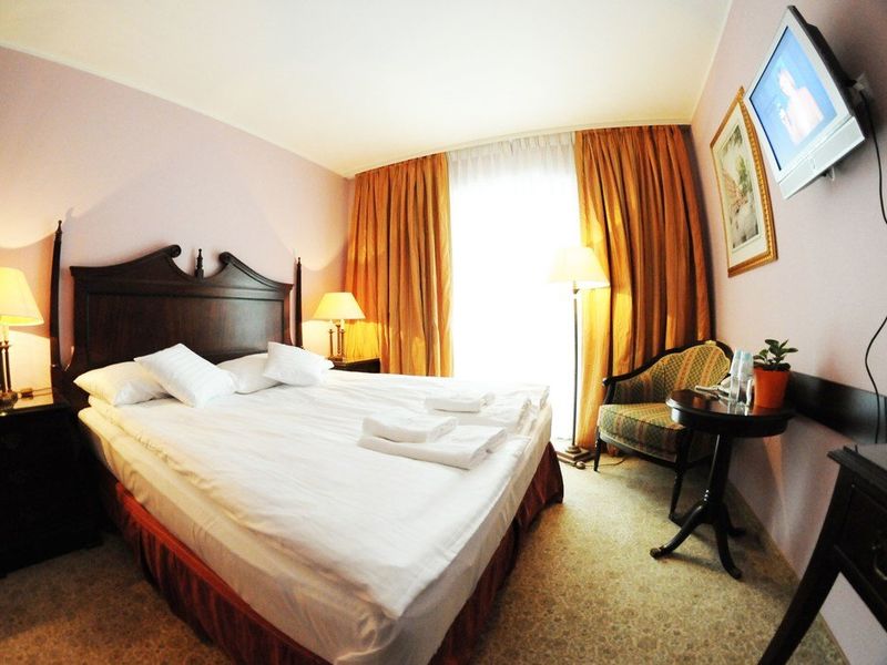Hotel Photo 1